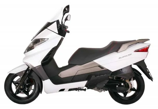 SILVERBLADE 125 - 2011